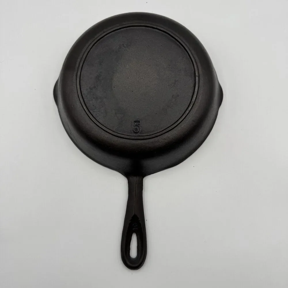 BSR Red Mountain Cast Iron Skillet #5 Restored Seasoned Sits Flat